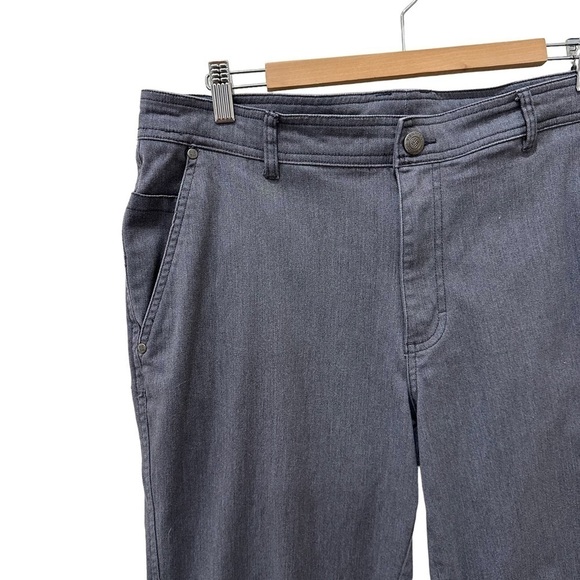 Columbia Men's Straight Fit Gray‎ Jeans Stretch Size 38X32 - Picture 2 of 8